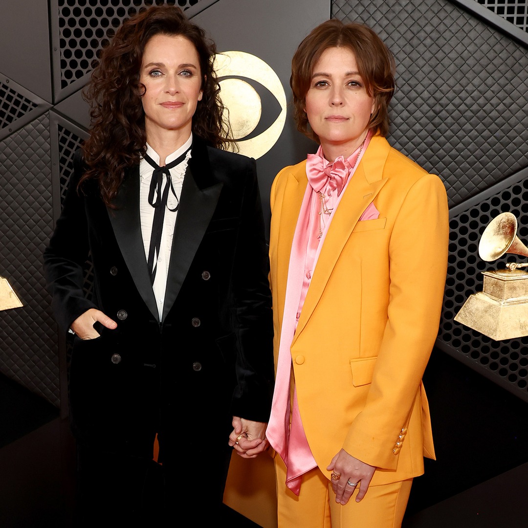 See All the Couples Singing a Duet on the 2024 Grammys Red Carpet